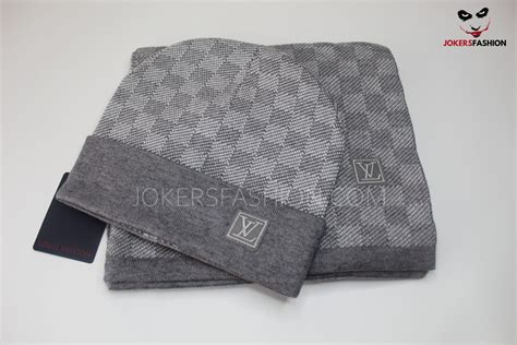 louis vuitton sjaal muts grijs|Vind louis vuitton .